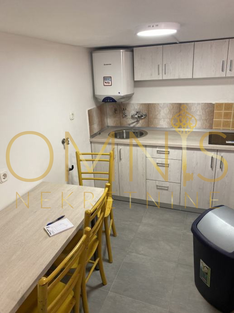 Piano della casa, Crikvenica, 85 m², appartamento con 4 stanze e cortile