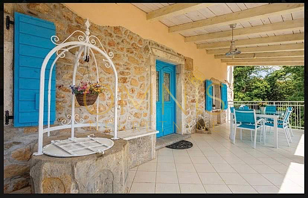Casa in pietra autoctona sull&apos;isola di Krk - Vendita