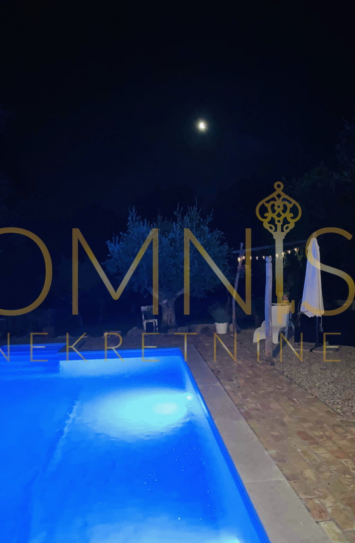 Casa in pietra autoctona sull&apos;isola di Krk - Vendita