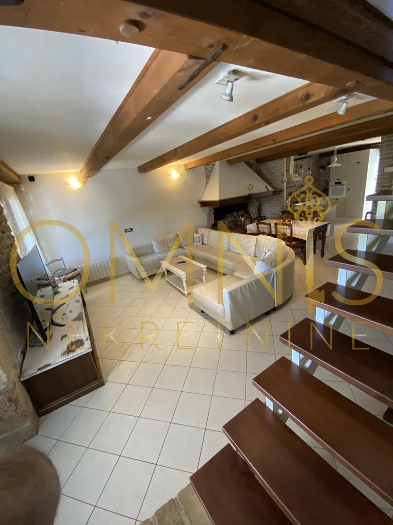 Casa in pietra autoctona sull&apos;isola di Krk - Vendita