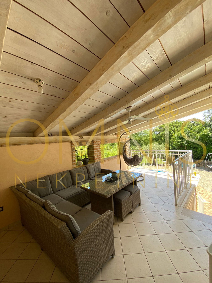 Casa in pietra autoctona sull&apos;isola di Krk - Vendita