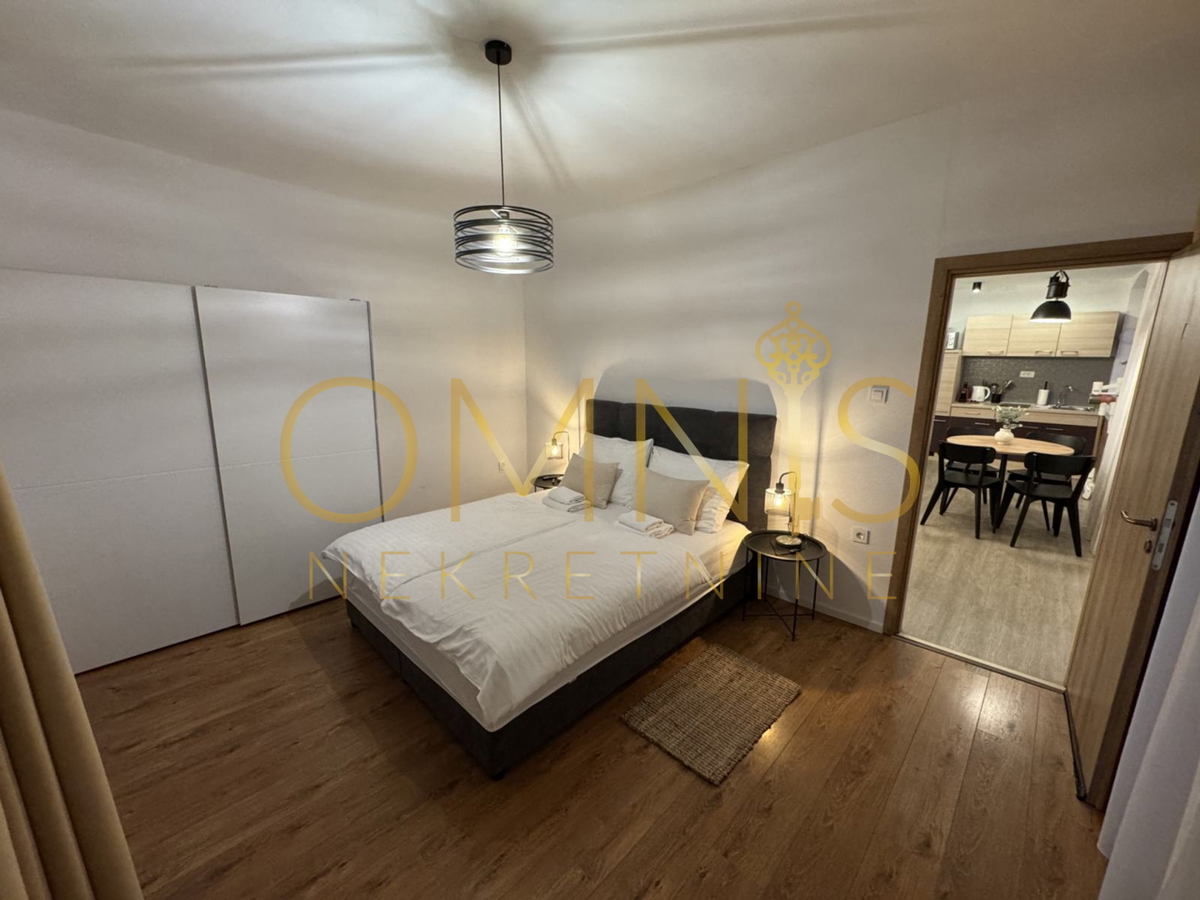 Vendita: Due appartamenti completamente ristrutturati nel centro di Fiume, Corso – 82 m²