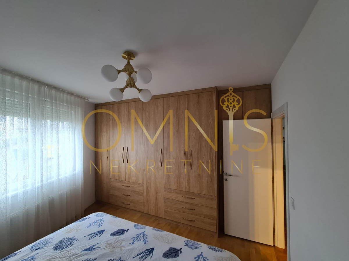 Rijeka, Donja Drenova – moderno trilocale di 79 m² con loggia