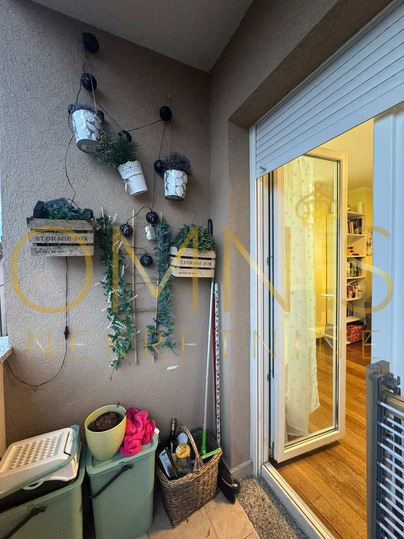 Viškovo, appartamento su due piani di 86 m² con terrazza e ripostiglio