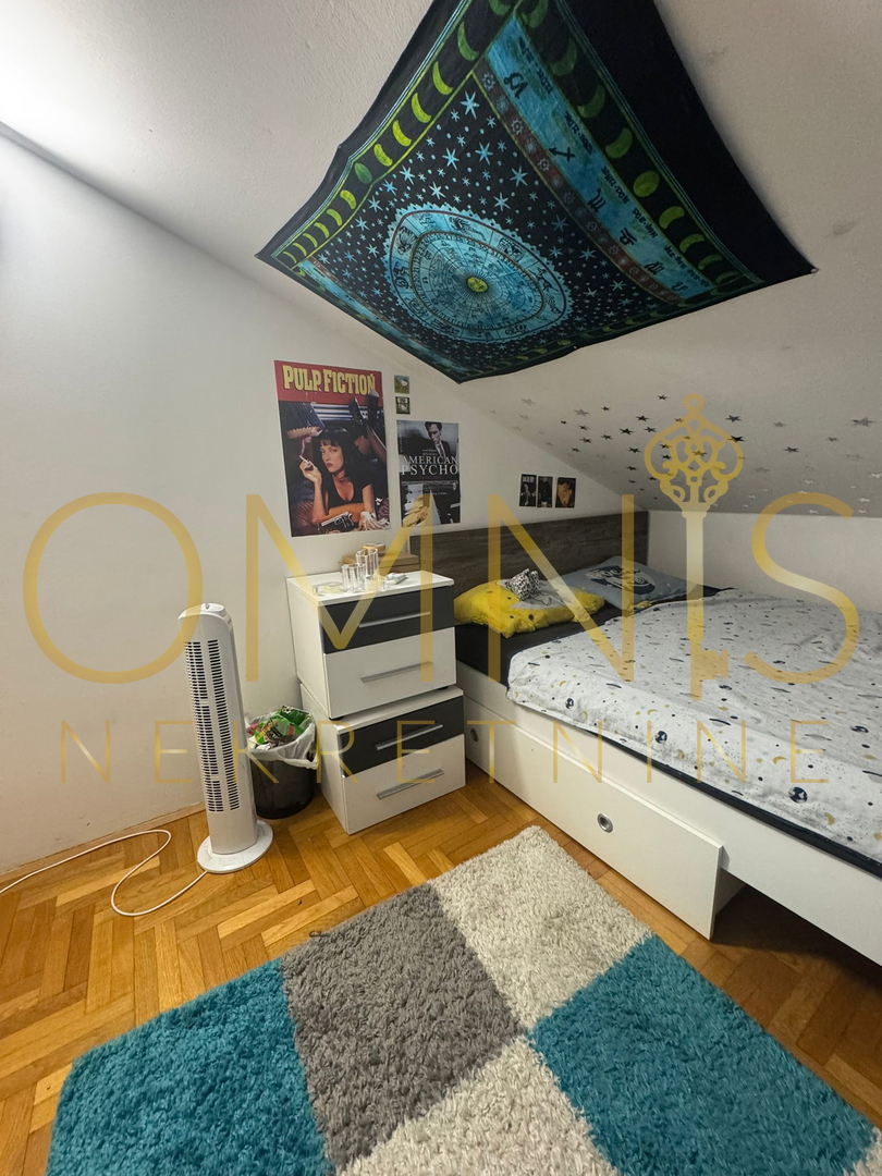 Viškovo, appartamento su due piani di 86 m² con terrazza e ripostiglio