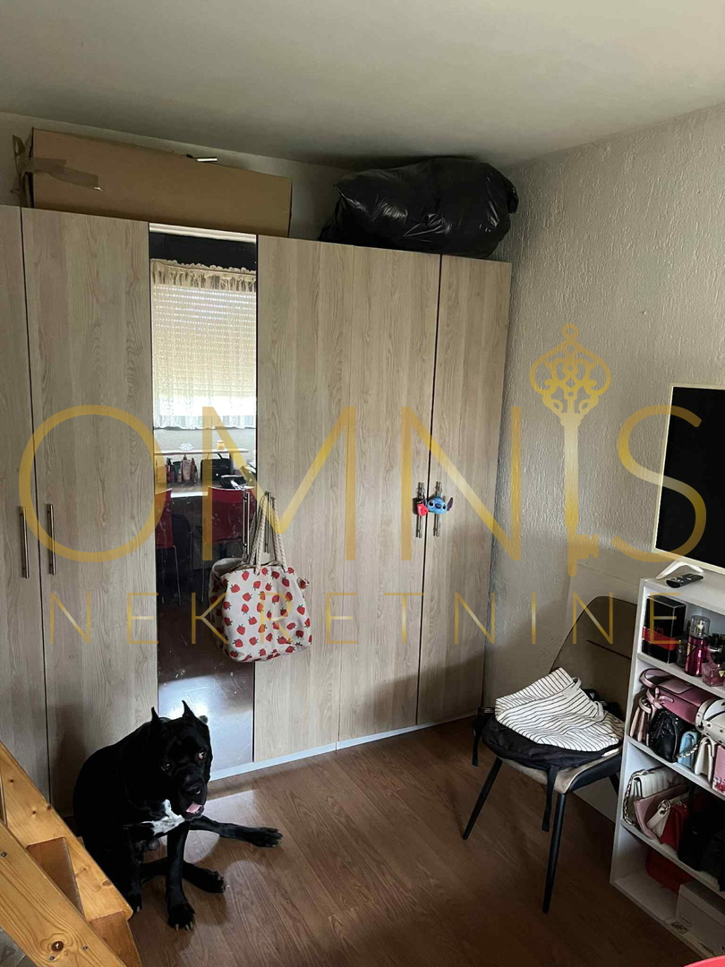 RIJEKA – APPARTAMENTO TRILOCALE + CANTINA, 65m² – VISTA MARE