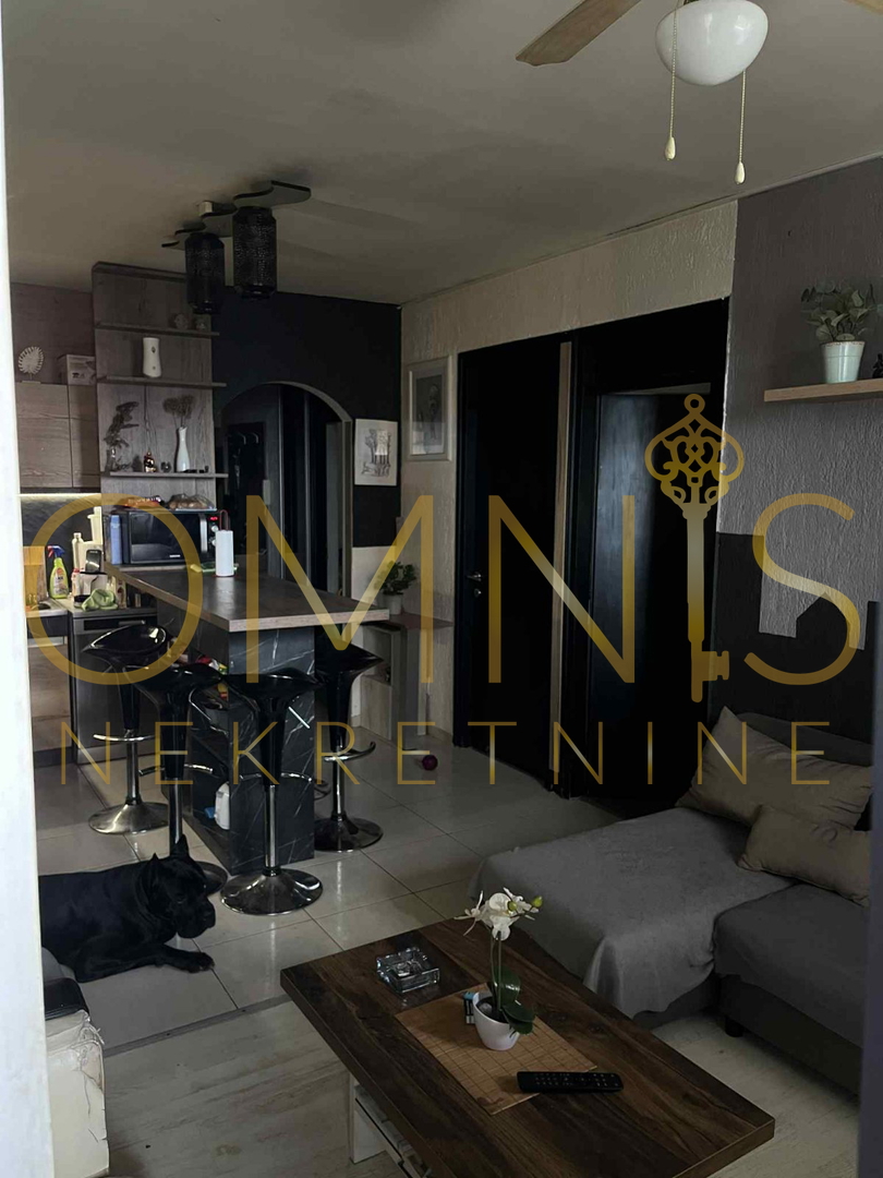 RIJEKA – APPARTAMENTO TRILOCALE + CANTINA, 65m² – VISTA MARE