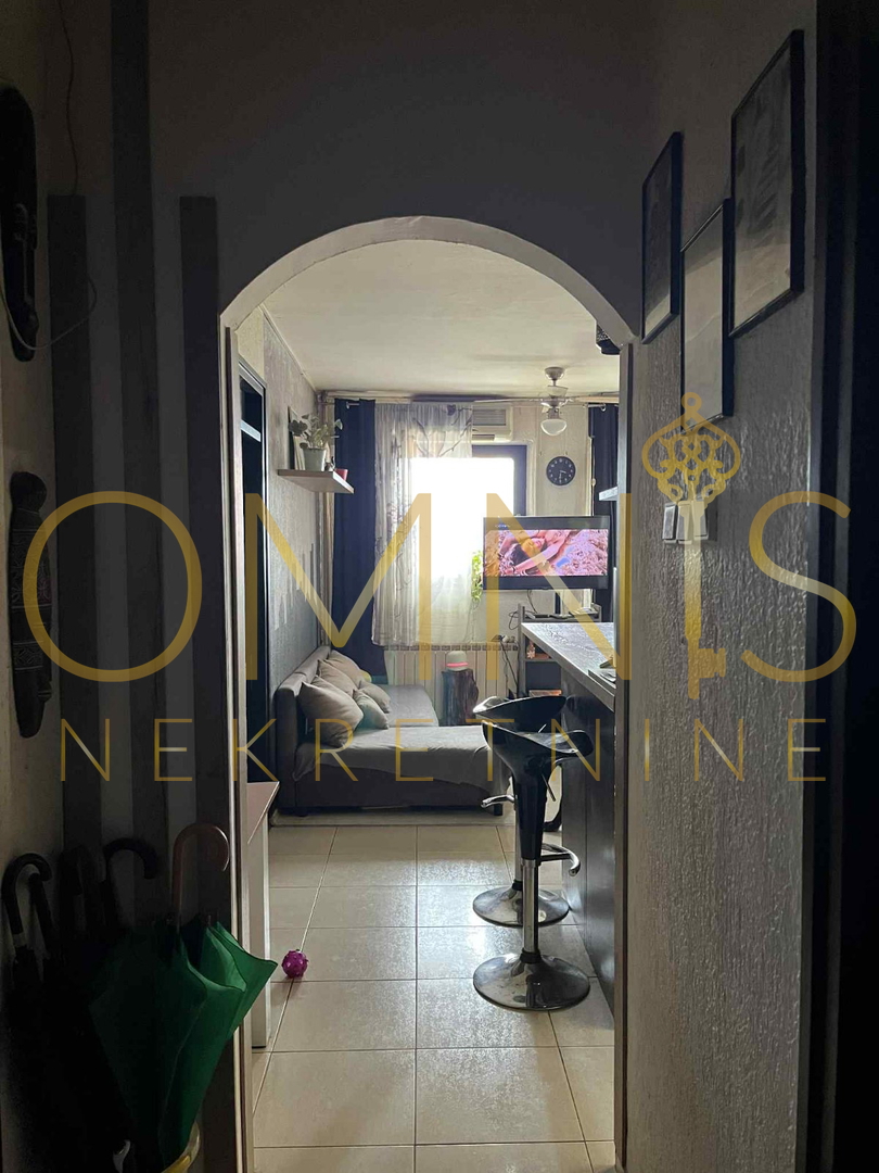 RIJEKA – APPARTAMENTO TRILOCALE + CANTINA, 65m² – VISTA MARE