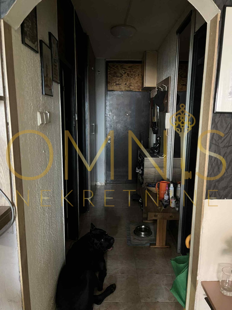 RIJEKA – APPARTAMENTO TRILOCALE + CANTINA, 65m² – VISTA MARE