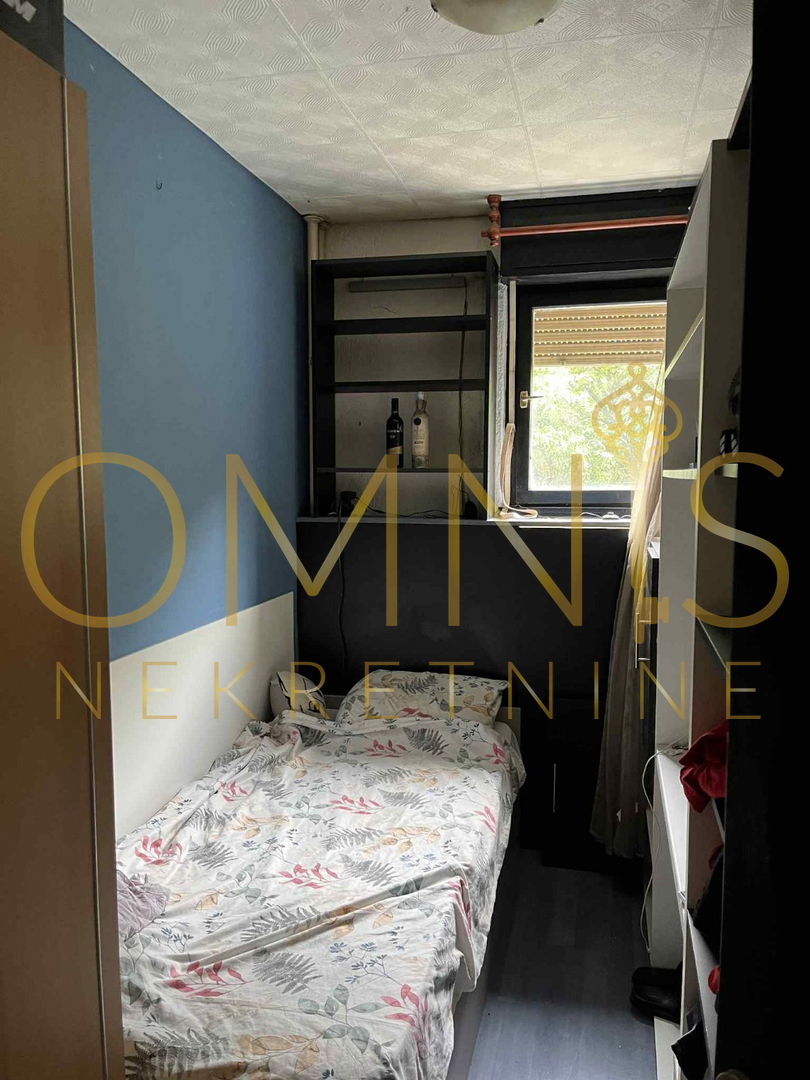 RIJEKA – APPARTAMENTO TRILOCALE + CANTINA, 65m² – VISTA MARE