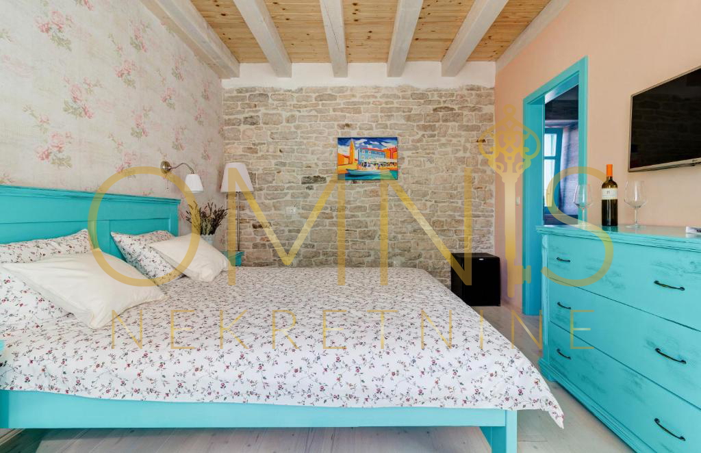 FAŽANA – RISTORANTE E BOUTIQUE HOTEL HERITAGE IN UN EDIFICIO DI 500 ANNI, A 100 m DAL MARE