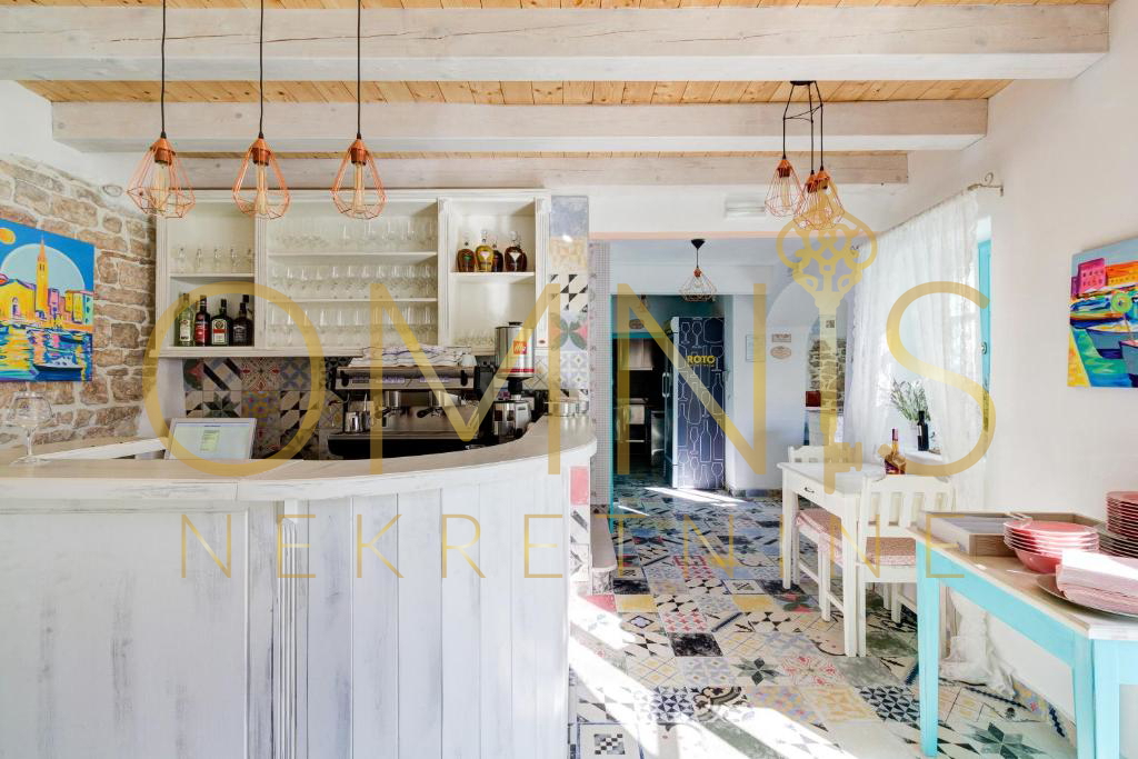 FAŽANA – RISTORANTE E BOUTIQUE HOTEL HERITAGE IN UN EDIFICIO DI 500 ANNI, A 100 m DAL MARE