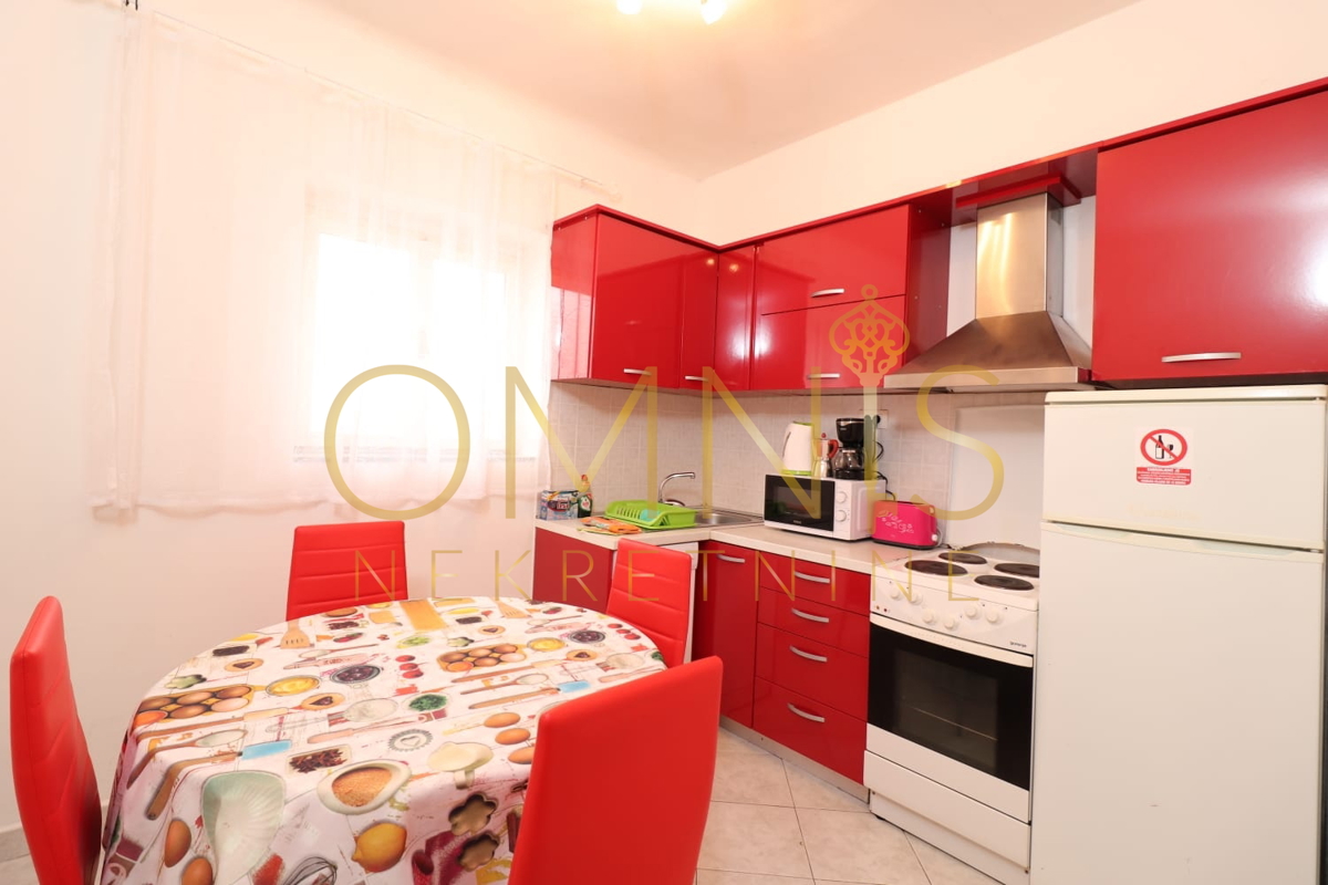 OPATIJA CENTRO – splendido appartamento 1S+DB di 43 m², a 50 m dal mare, vista mare!