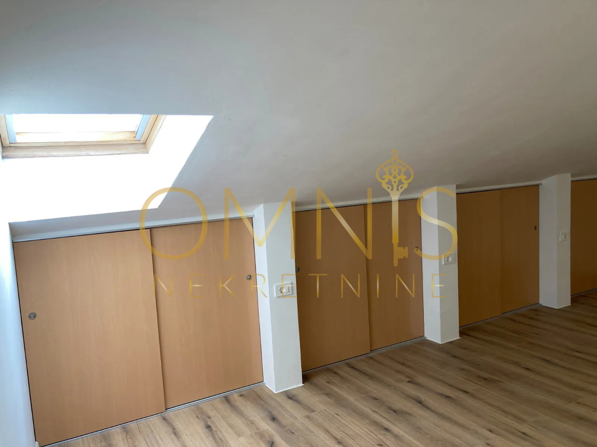 Rovinj, mansarda, 2S+DB, 116m2, vendita!
