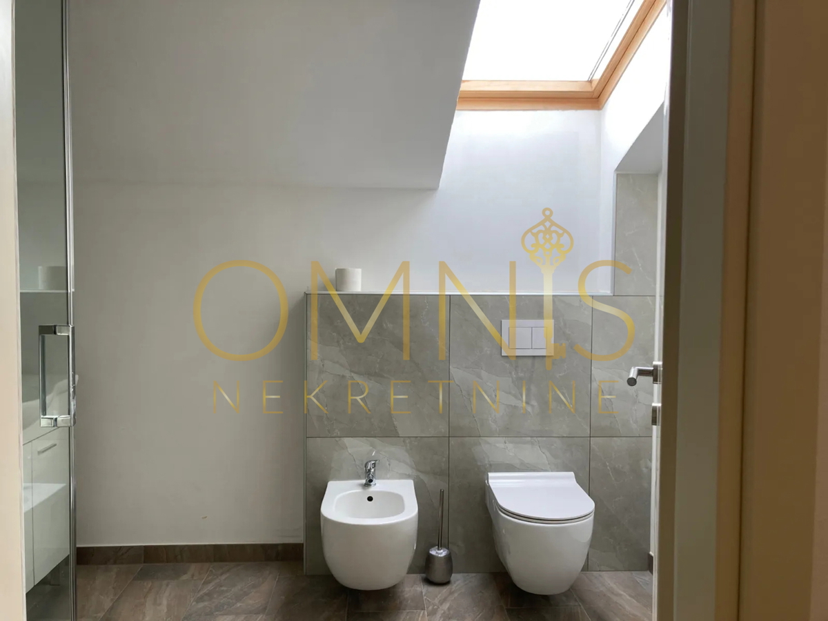 Rovinj, mansarda, 2S+DB, 116m2, vendita!