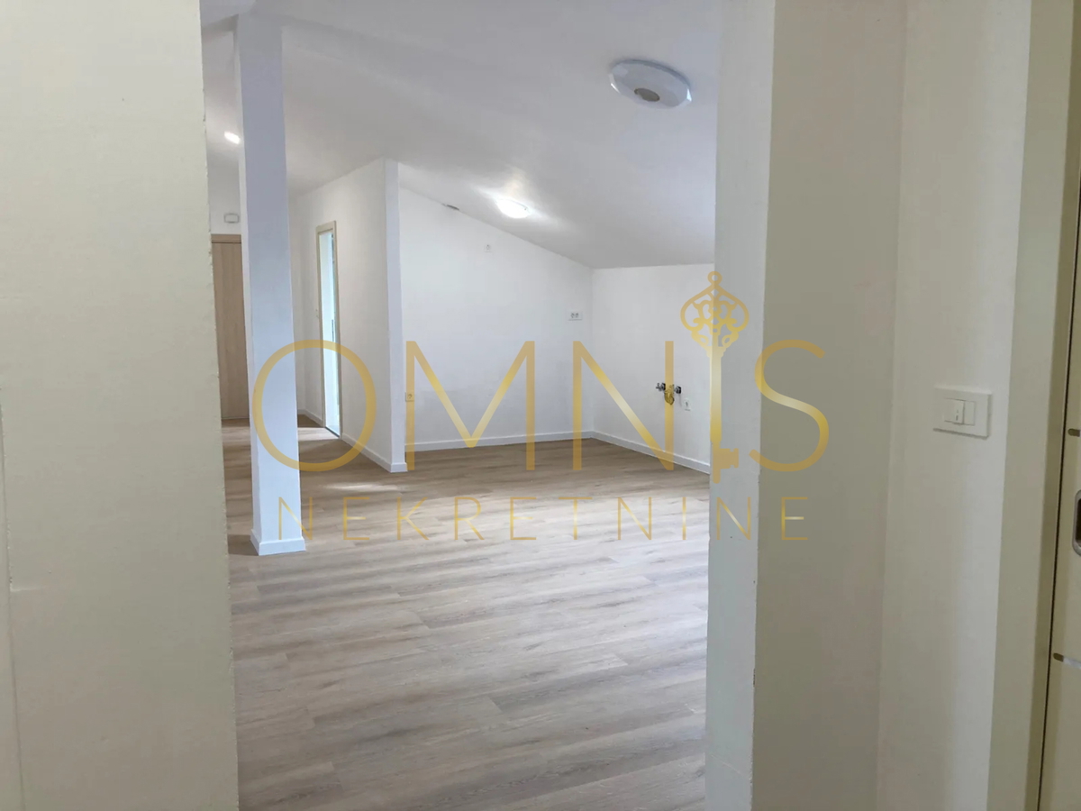 Rovinj, mansarda, 2S+DB, 116m2, vendita!