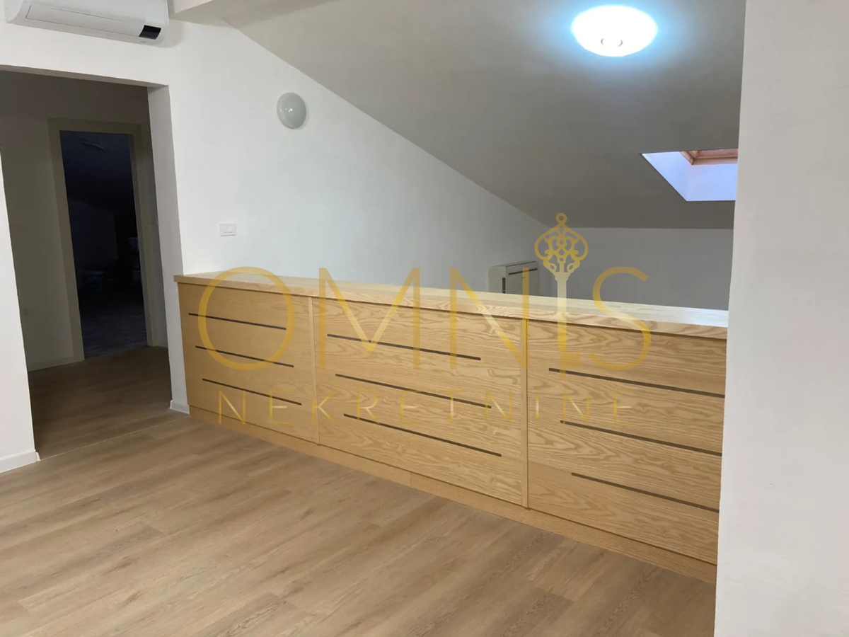 Rovinj, mansarda, 2S+DB, 116m2, vendita!