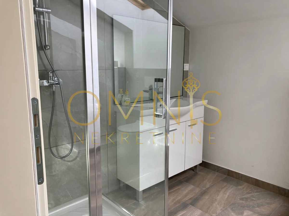 Rovinj, mansarda, 2S+DB, 116m2, vendita!