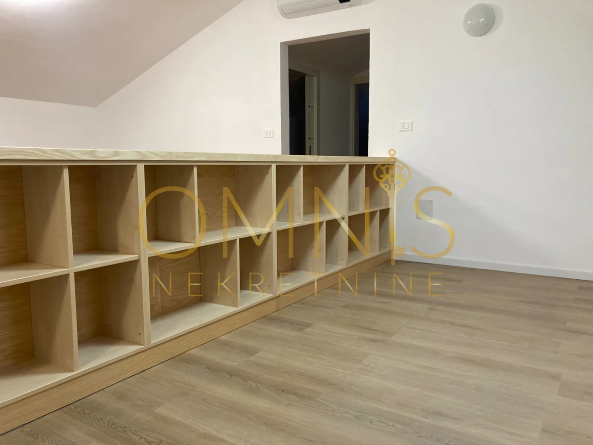 Rovinj, mansarda, 2S+DB, 116m2, vendita!