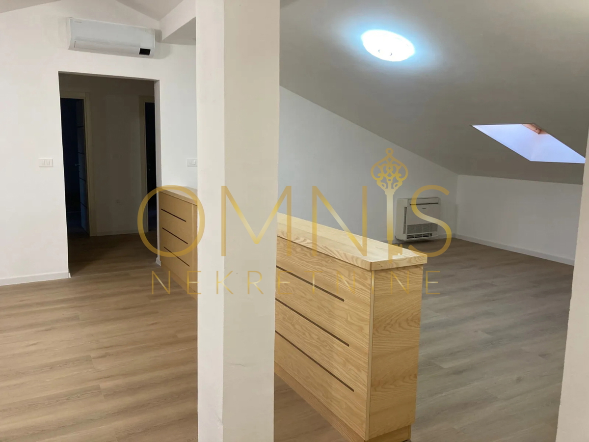 Rovinj, mansarda, 2S+DB, 116m2, vendita!
