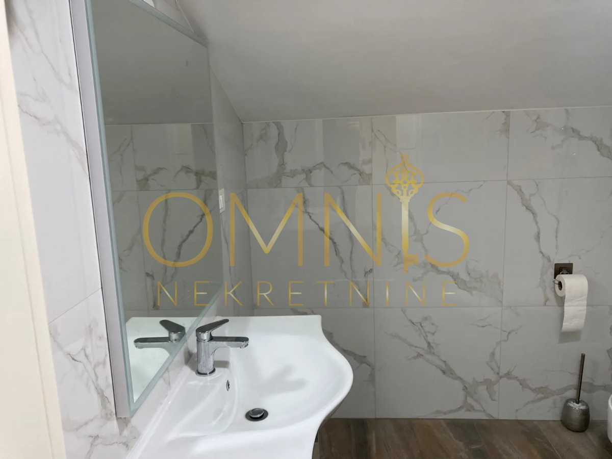 Rovinj, mansarda, 2S+DB, 116m2, vendita!