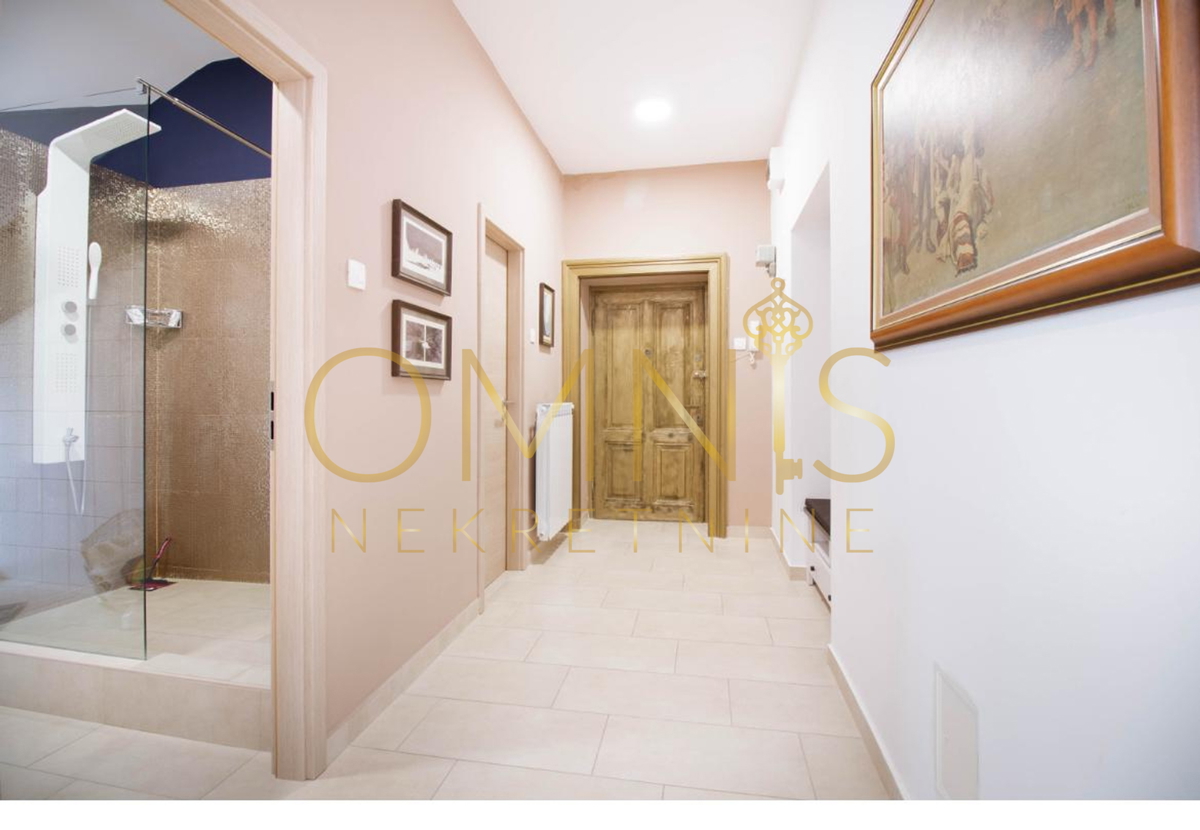 In vendita appartamento nel centro di Rijeka, 74m2