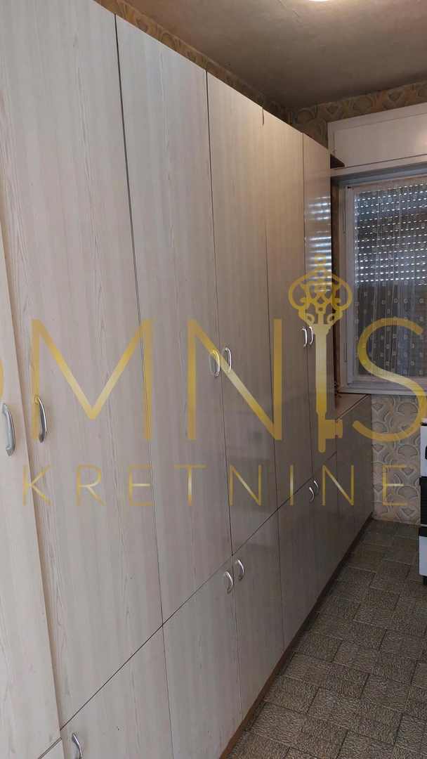 Piano di una casa indipendente con vista mare e potenziale commerciale – Marčeljeva Draga, Fiume