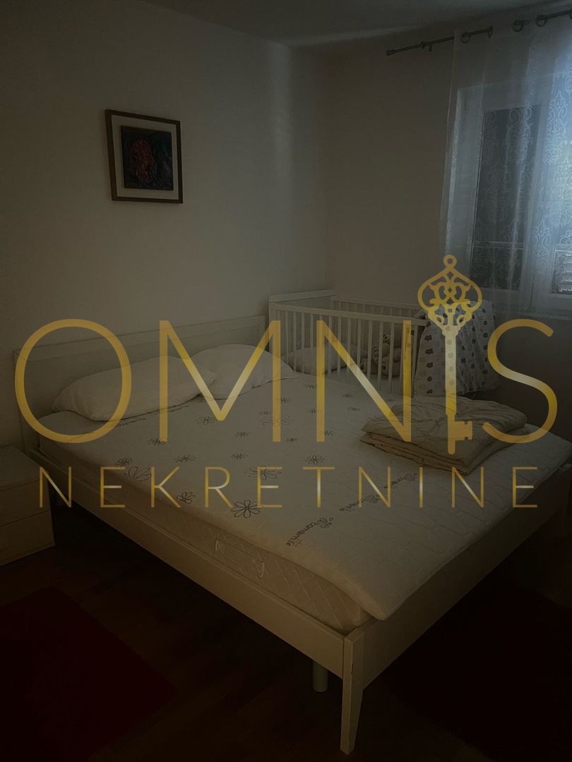 Appartamento con vista mare, terrazza, giardino – Pinezići, Krk