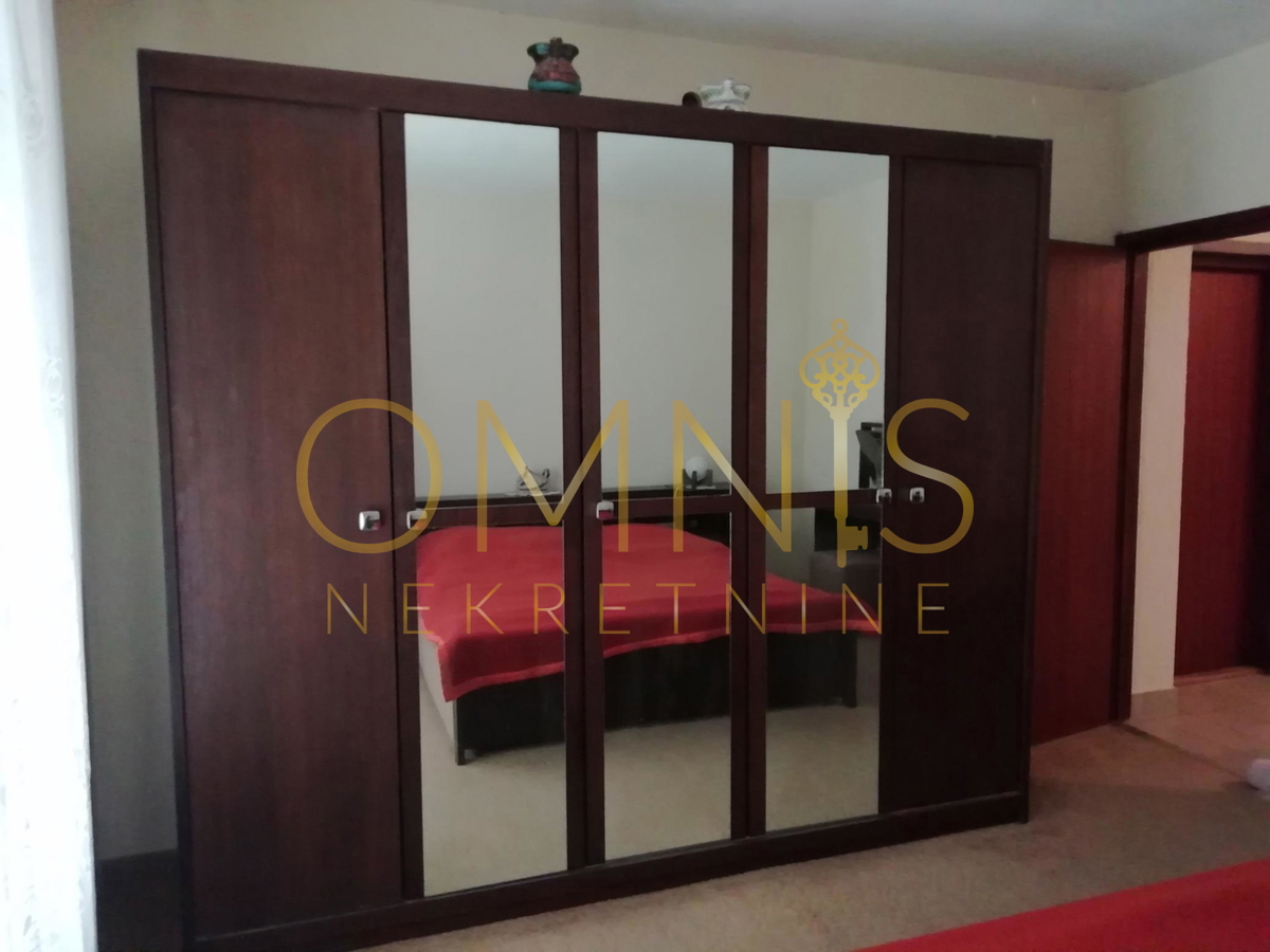 CRIKVENICA – GRIŽANE, casa di 300 m², a 5 km dal mare, grande cortile di 500 m²