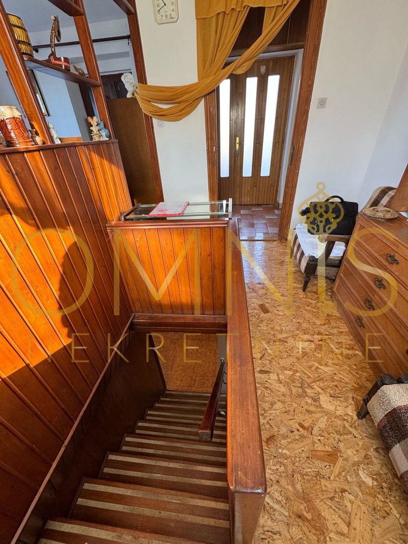 OPPORTUNITÀ RARA – VILLA INDIPENDENTE CON VISTA MARE, KOSTRENA