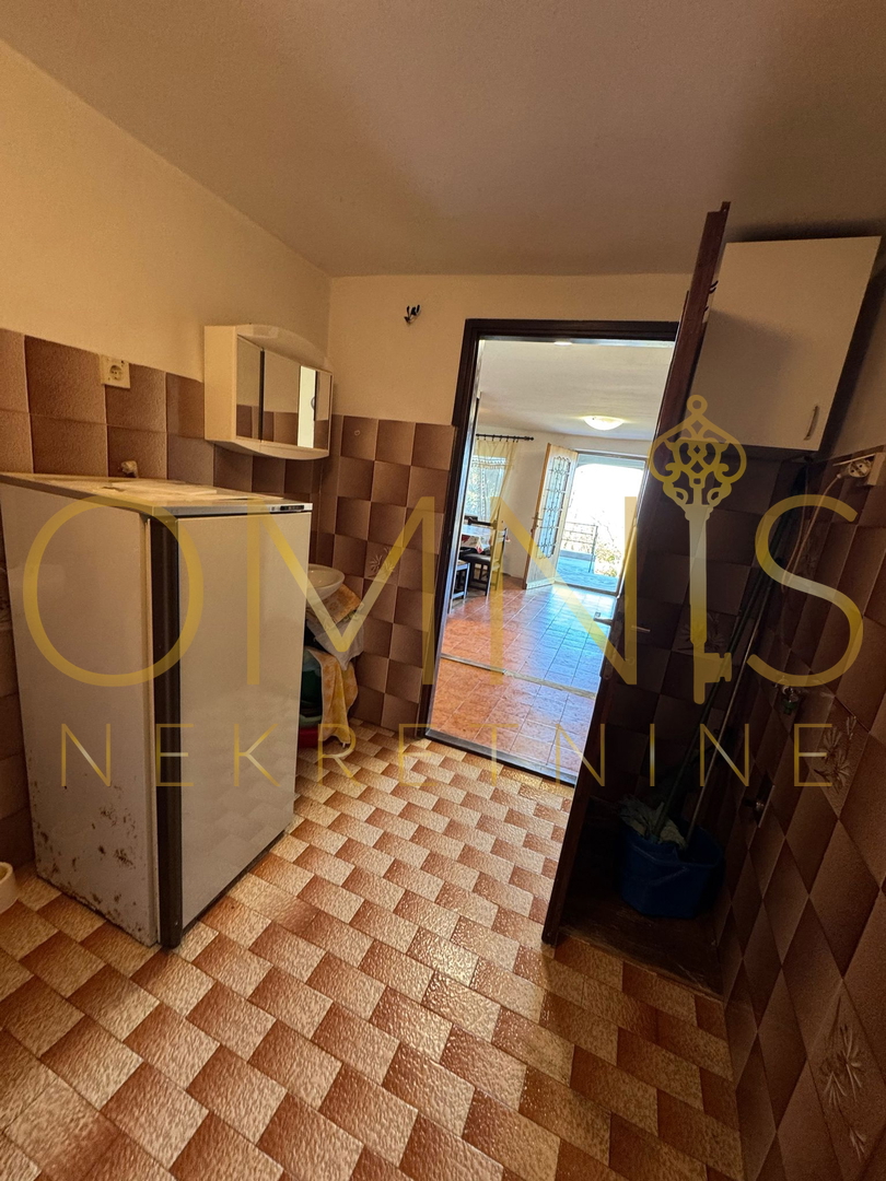 OPPORTUNITÀ RARA – VILLA INDIPENDENTE CON VISTA MARE, KOSTRENA