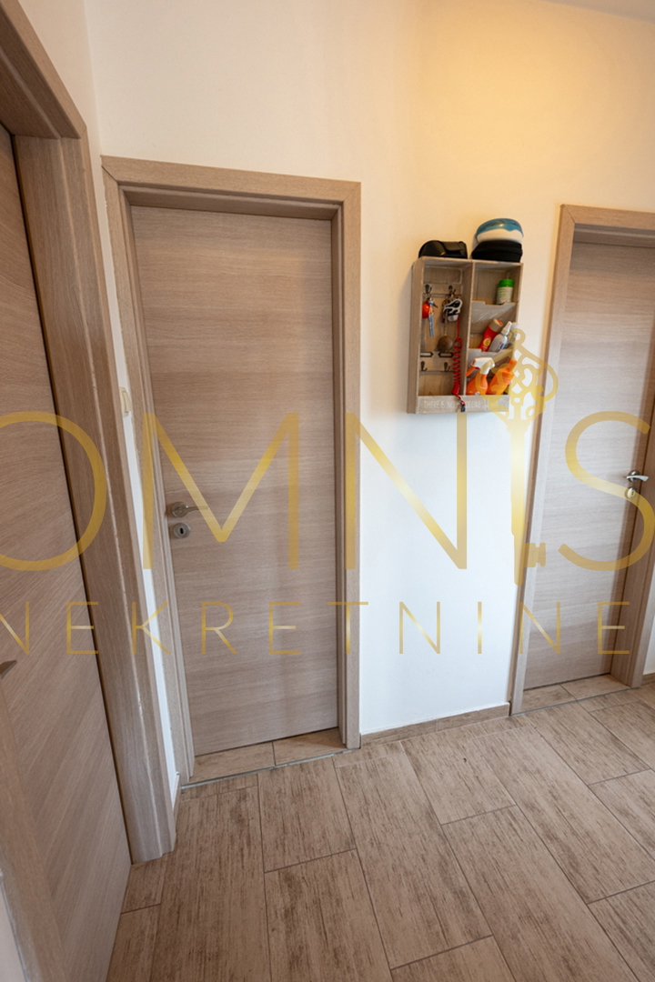 In vendita un appartamento modernamente arredato - Jadranovo