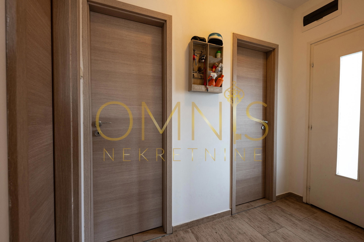 In vendita un appartamento modernamente arredato - Jadranovo