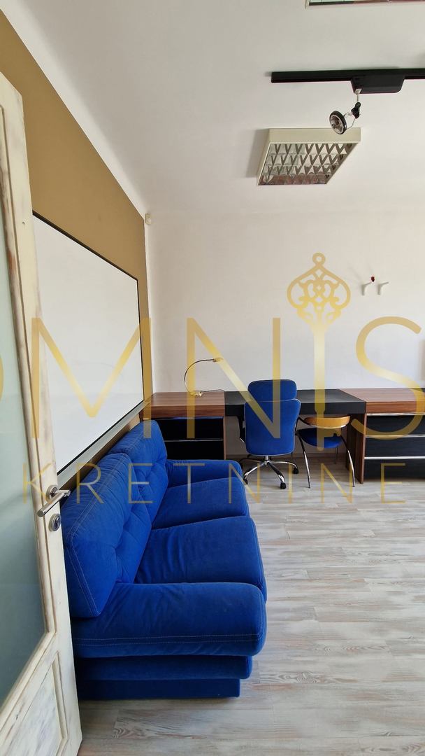 Rijeka, Centro - appartamento signorile 2 camere più soggiorno, due logge, in vendita!