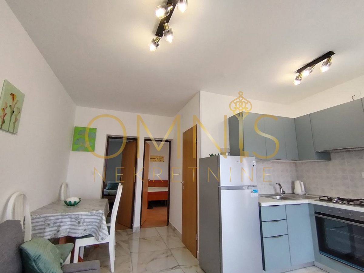 KRK, BAŠKA - 2 APPARTAMENTI A 400 METRI DAL MARE