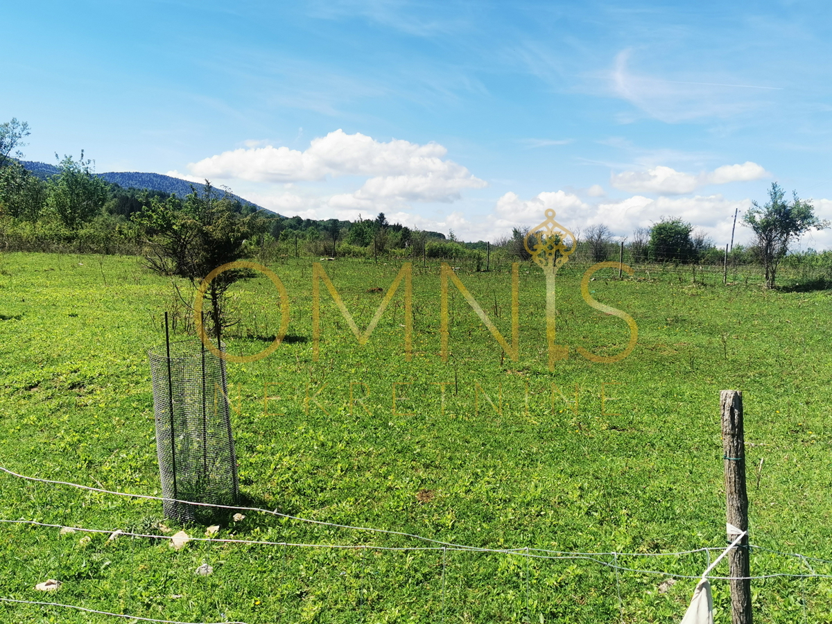 Terreno misto in vendita a Plaški – 82.924 m²