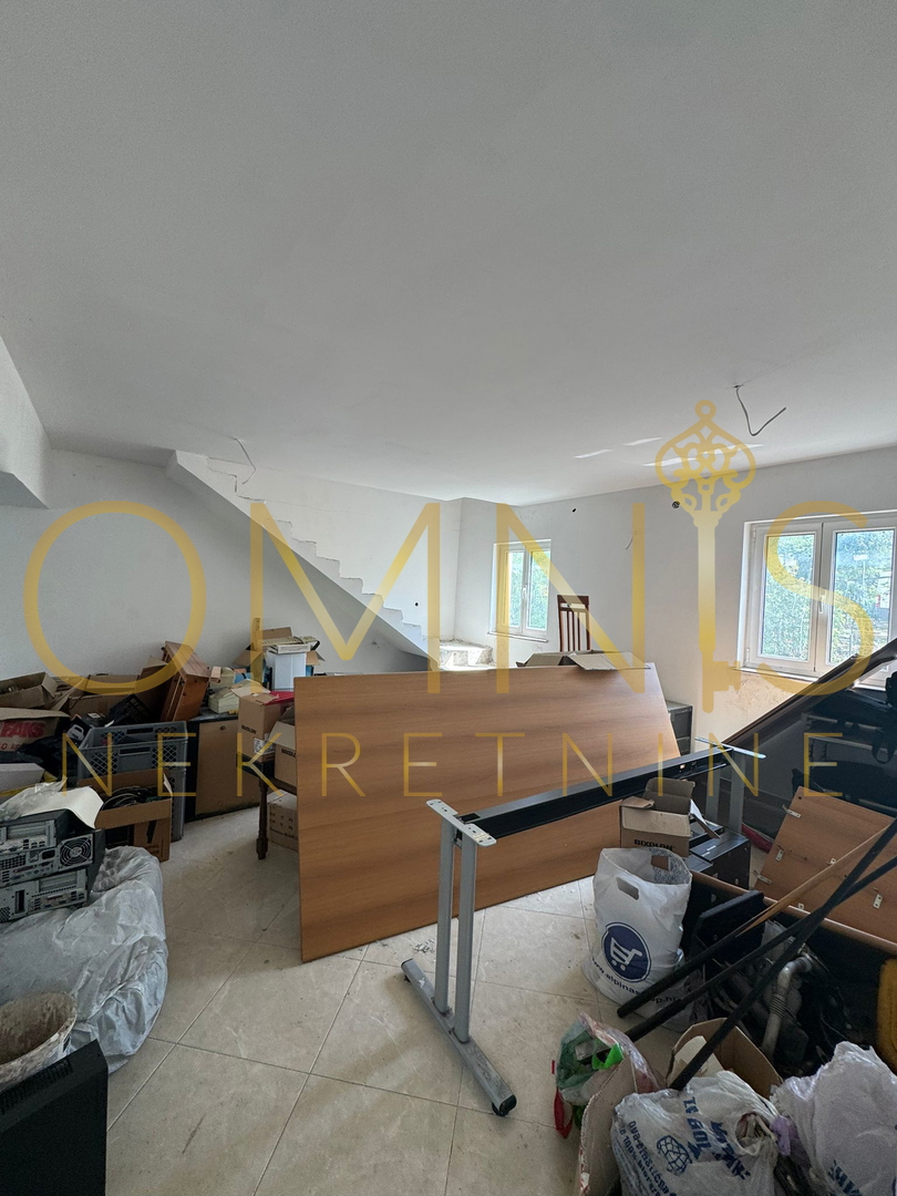 Appartamento su due livelli – 102 m², grezzo, ottimo potenziale