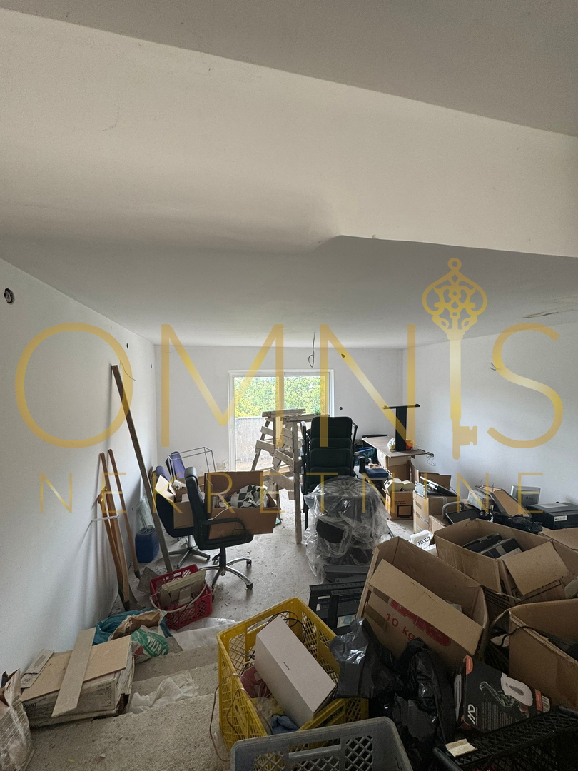 Appartamento su due livelli – 102 m², grezzo, ottimo potenziale