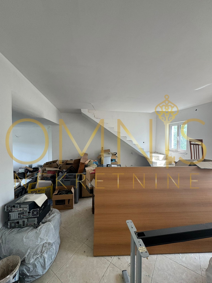 Appartamento su due livelli – 102 m², grezzo, ottimo potenziale