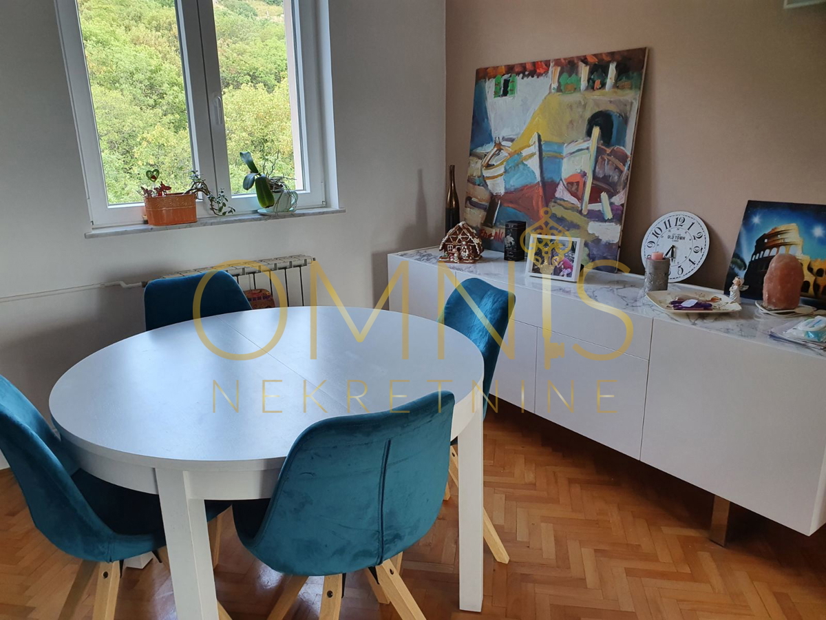 ŠKURINJE – AMPIO E LUMINOSO APPARTAMENTO, 2 VANI + SALA DA PRANZO, 68 m²