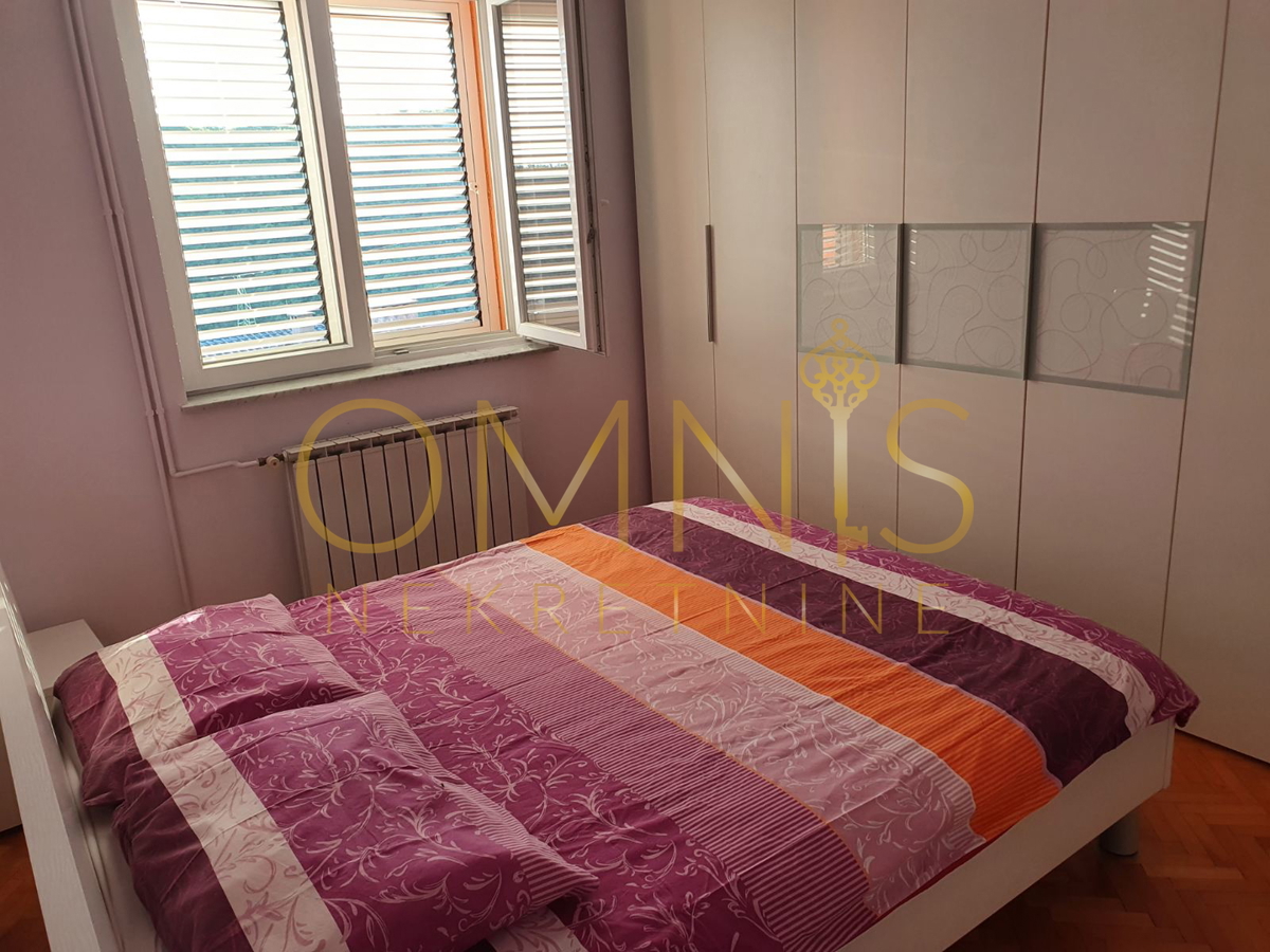 ŠKURINJE – AMPIO E LUMINOSO APPARTAMENTO, 2 VANI + SALA DA PRANZO, 68 m²