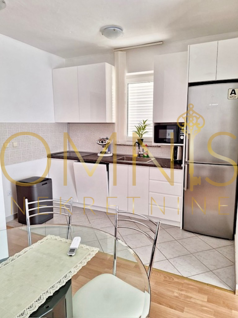 Malinska – Appartamento moderno a 400 m dal mare