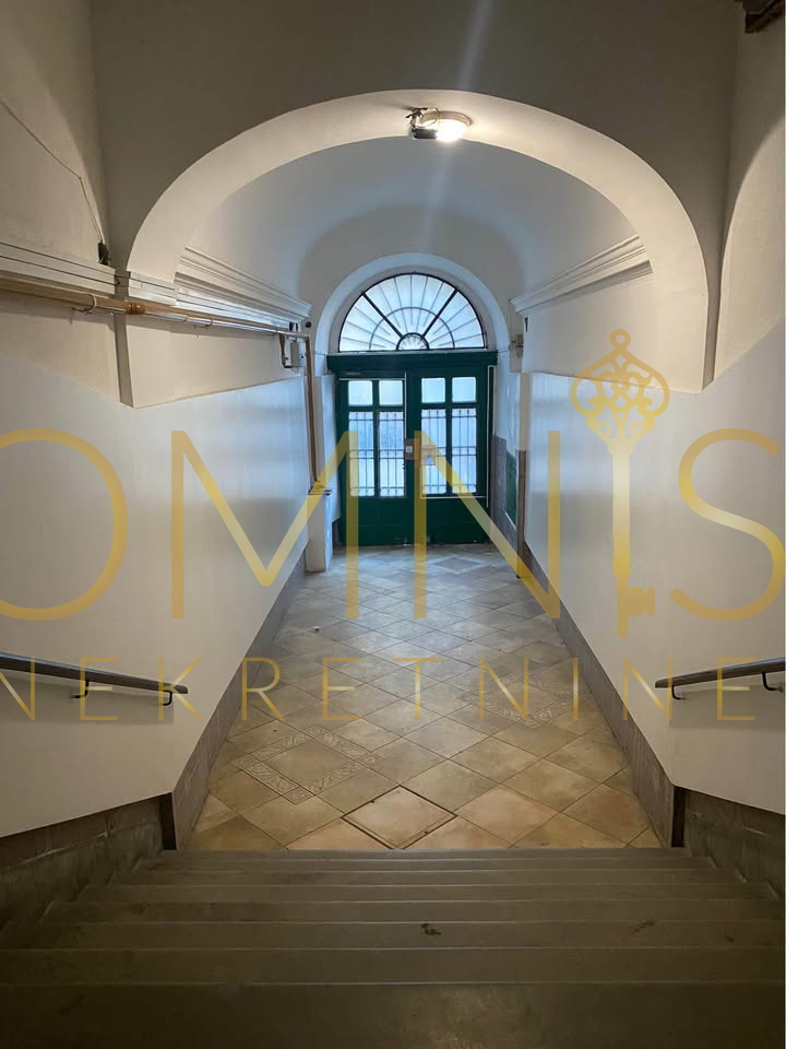 In vendita appartamento nel centro di Rijeka – 98,54 m², 1° piano
