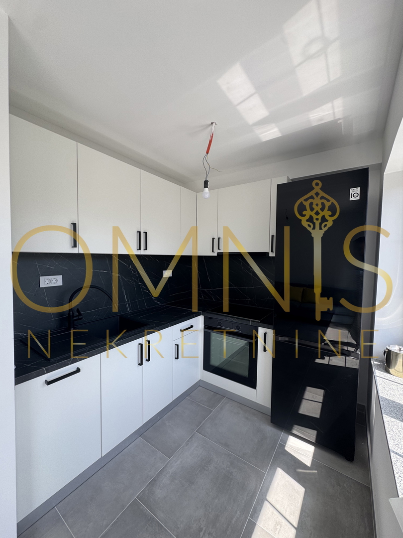 Appartamento con due terrazze e vista mare – Crikvenica