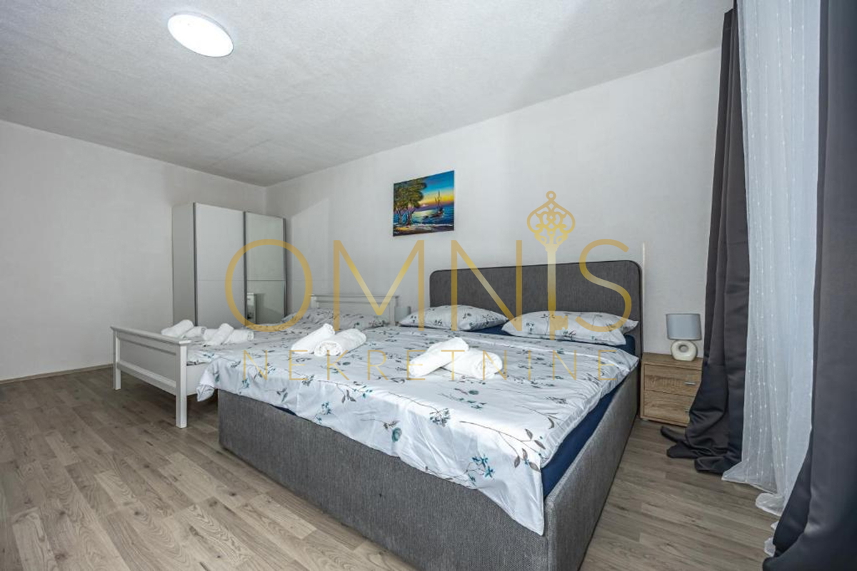 Casa ristrutturata con monolocale nel centro di Crikvenica