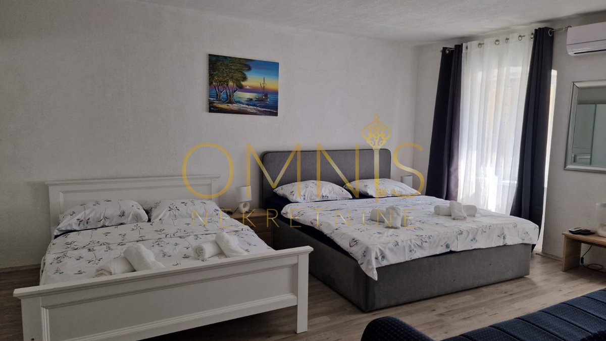 Casa ristrutturata con monolocale nel centro di Crikvenica