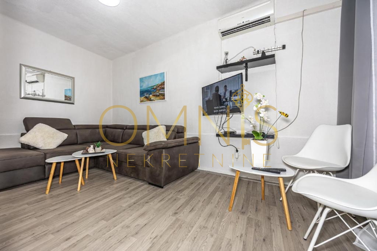 Casa ristrutturata con monolocale nel centro di Crikvenica