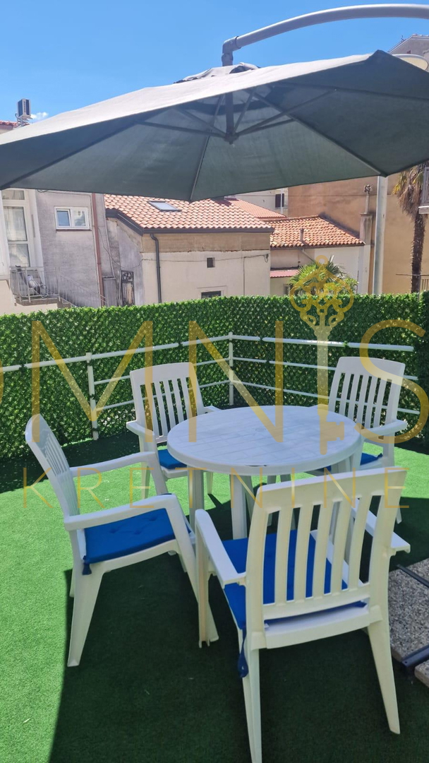 Casa ristrutturata con monolocale nel centro di Crikvenica