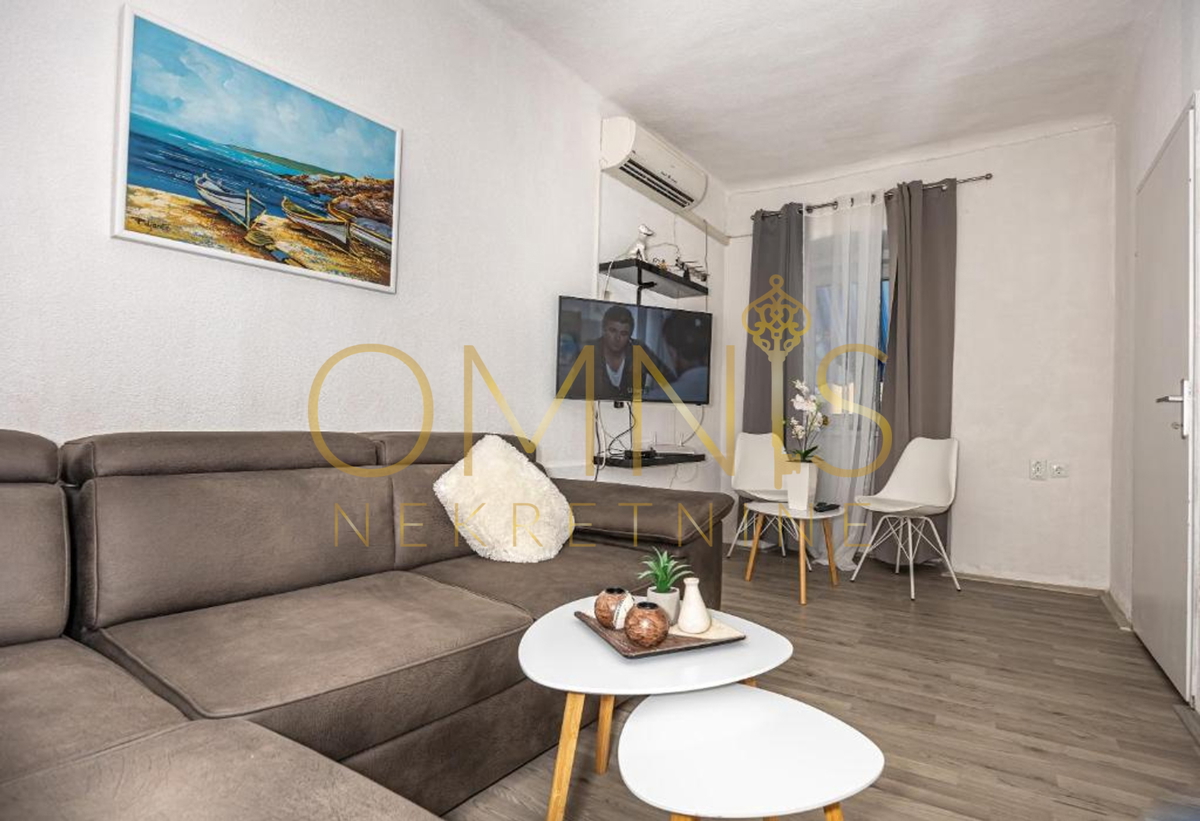 Casa ristrutturata con monolocale nel centro di Crikvenica