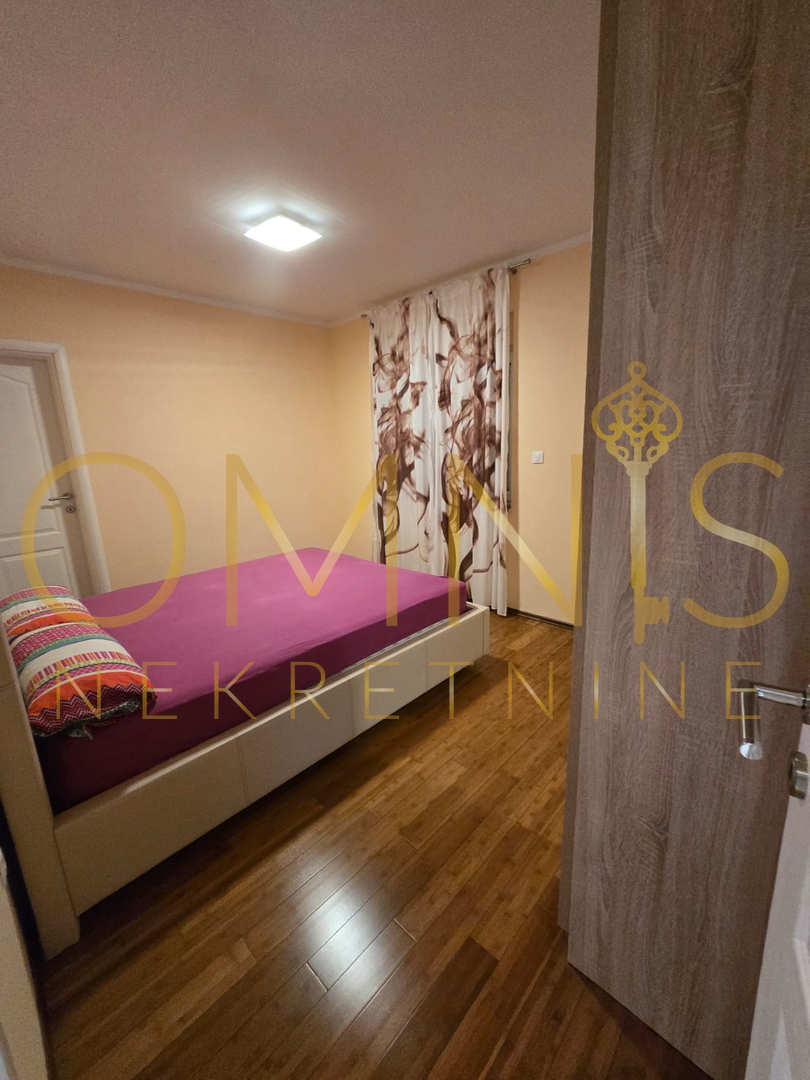 Crikvenica, 2S+DB, 100m2, 3 posti auto, vendita!